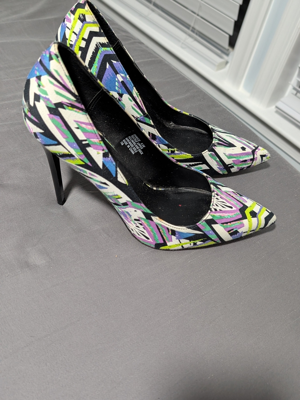 Steve Madden Ohnice Pointed Toe High Heels in Black, White & Neon Geometric